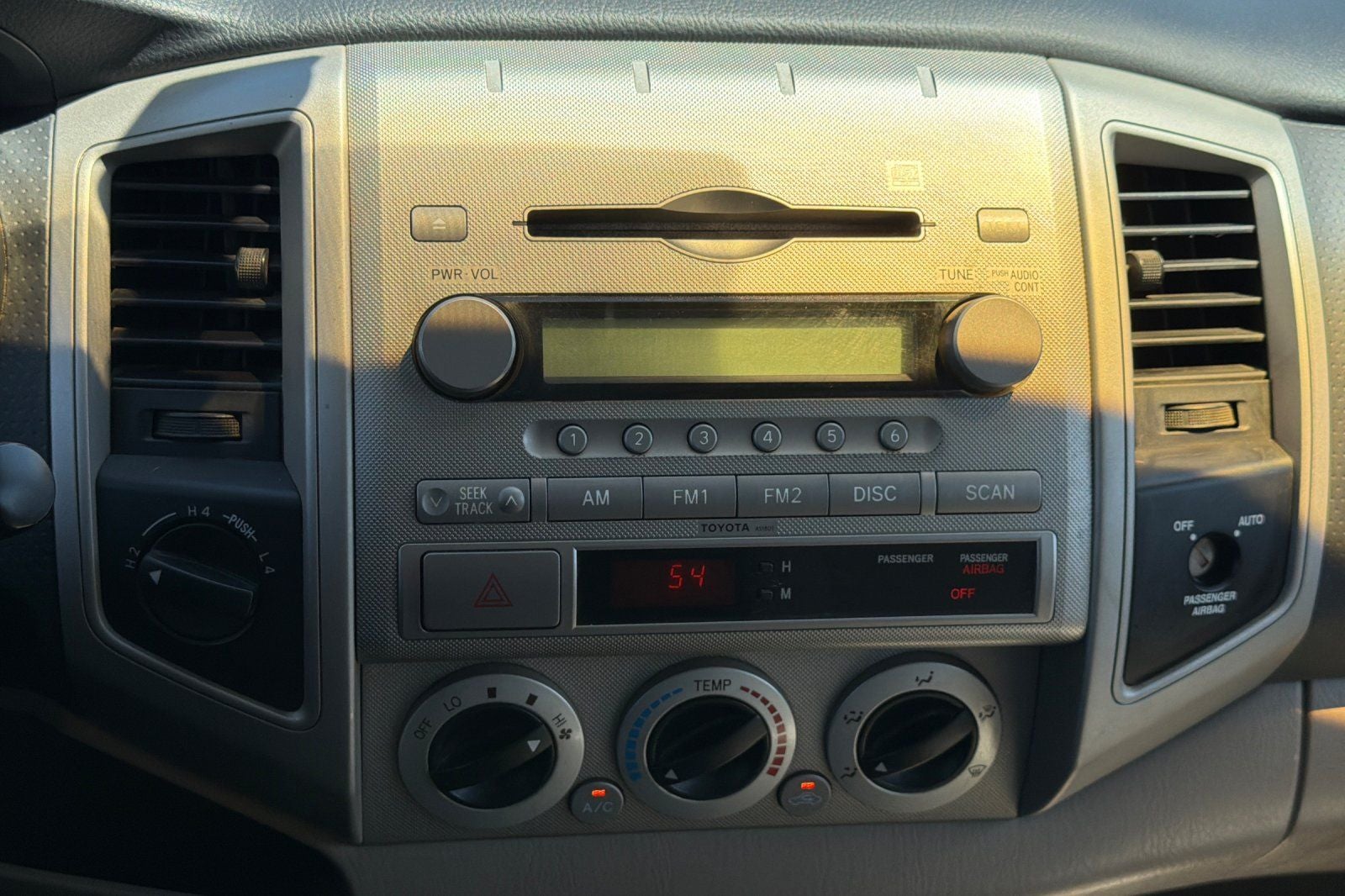2005 Toyota Tacoma Base V6