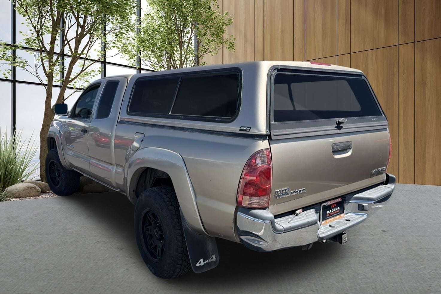 2005 Toyota Tacoma Base V6