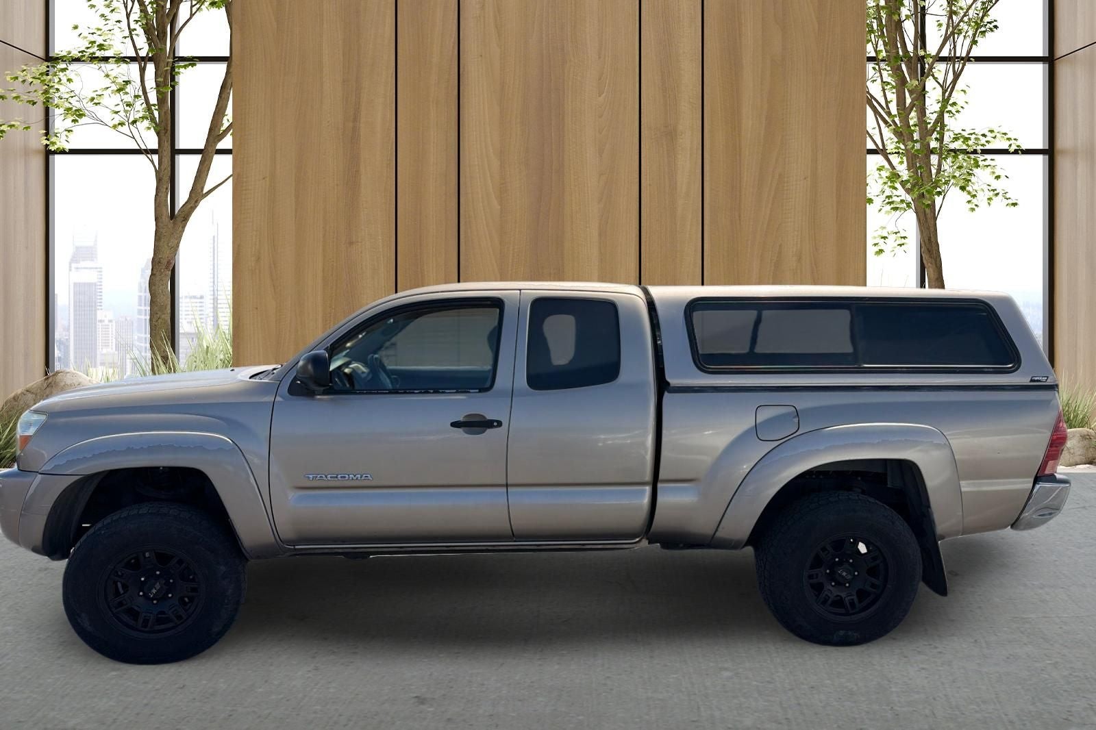 2005 Toyota Tacoma Base V6