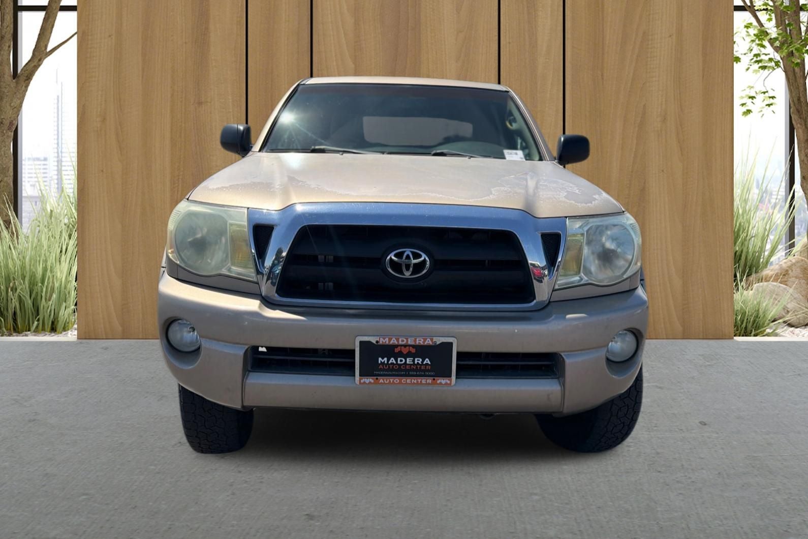 2005 Toyota Tacoma Base V6