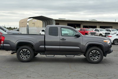 2017 Toyota Tacoma SR
