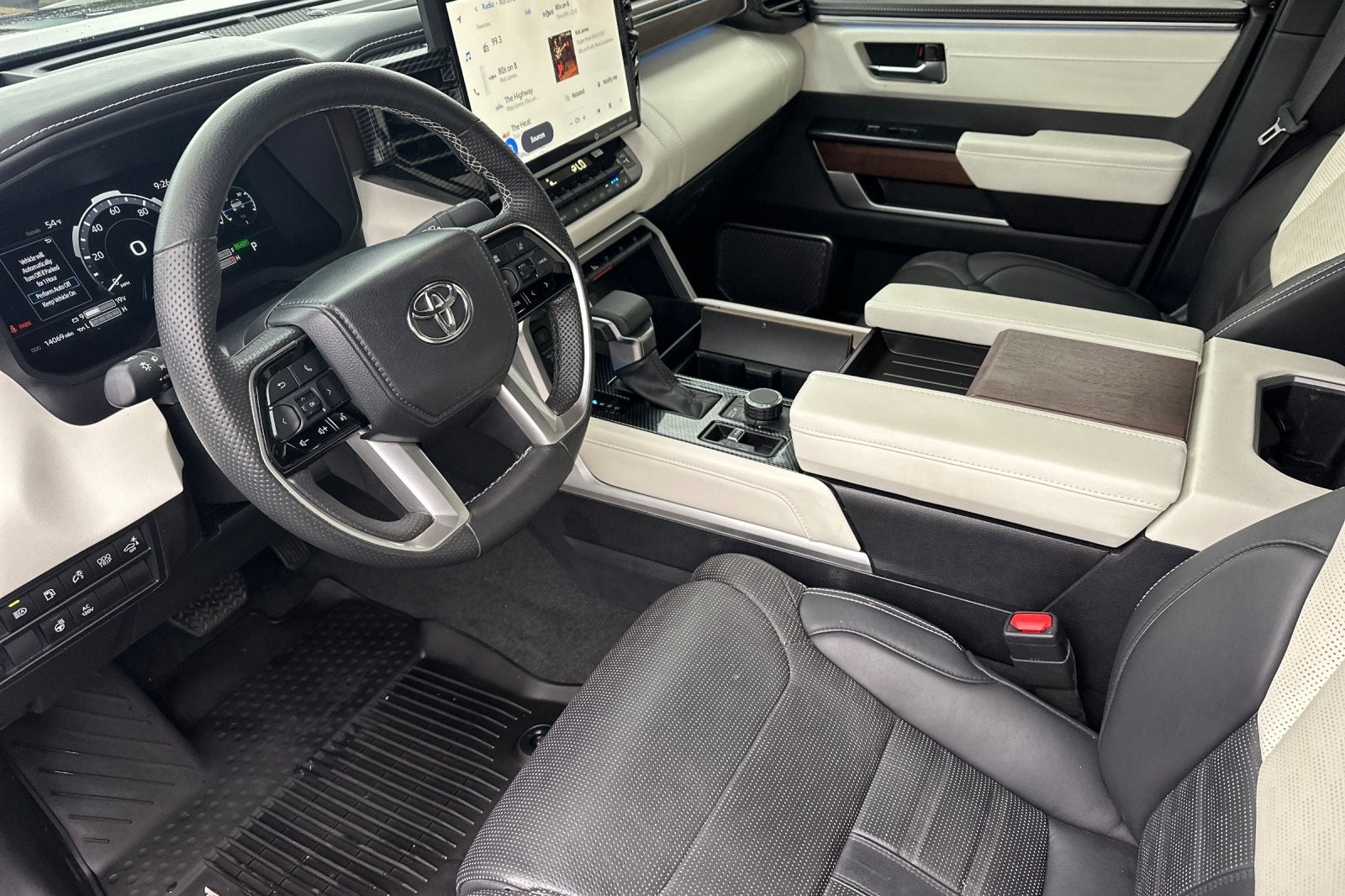 2024 Toyota Tundra Hybrid Capstone