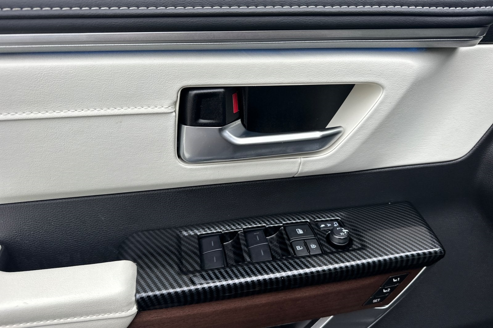 2024 Toyota Tundra Hybrid Capstone