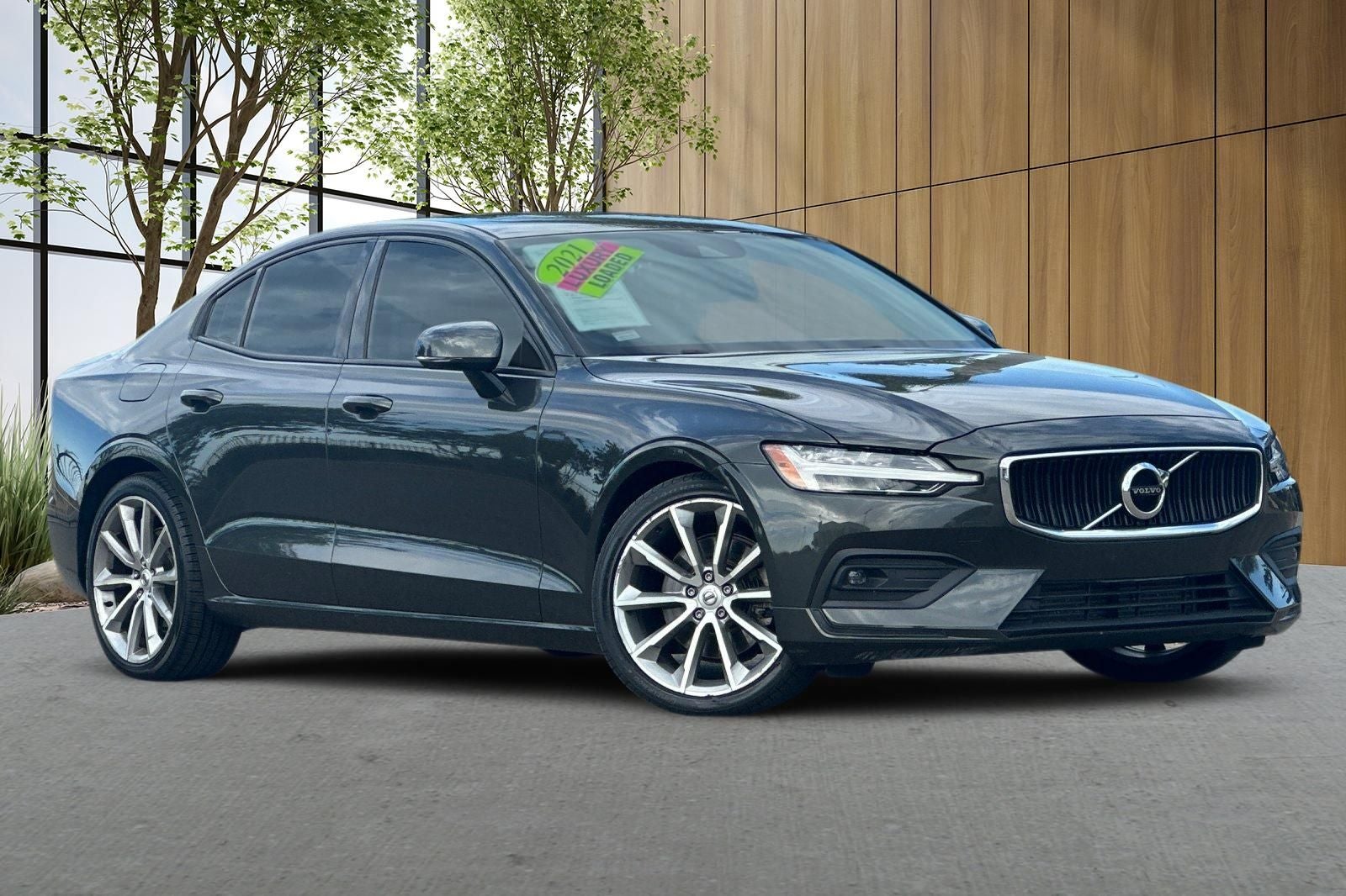 2021 Volvo S60 T5 Momentum