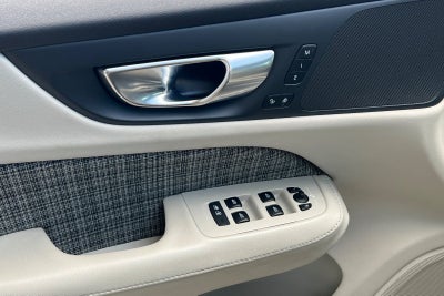 2021 Volvo S60 T5 Momentum