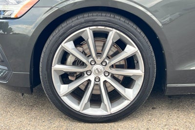2021 Volvo S60 T5 Momentum