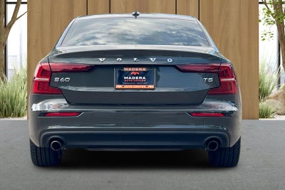 2021 Volvo S60 T5 Momentum