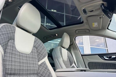 2021 Volvo S60 T5 Momentum