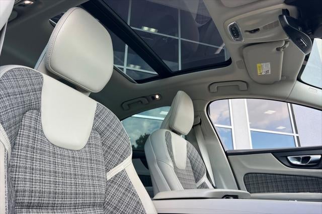 2021 Volvo S60 T5 Momentum