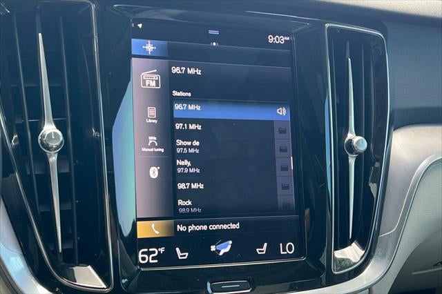 2021 Volvo S60 T5 Momentum