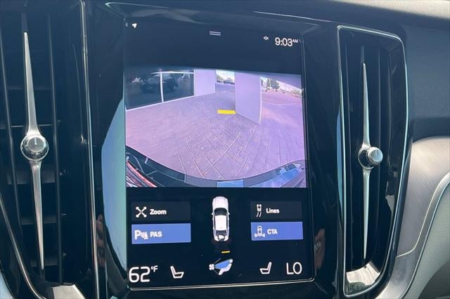 2021 Volvo S60 T5 Momentum