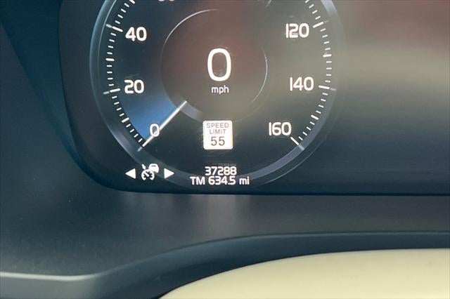 2021 Volvo S60 T5 Momentum