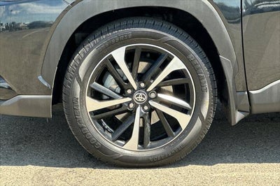 2024 Toyota Corolla Cross Hybrid XSE