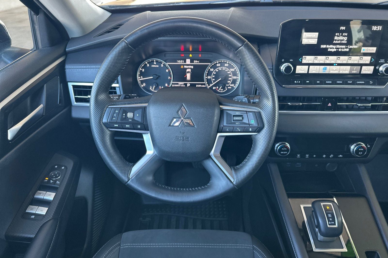 2024 Mitsubishi Outlander SE Black Edition w/Pano Roof