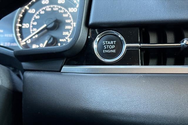 2024 Mitsubishi Outlander SE Black Edition w/Pano Roof