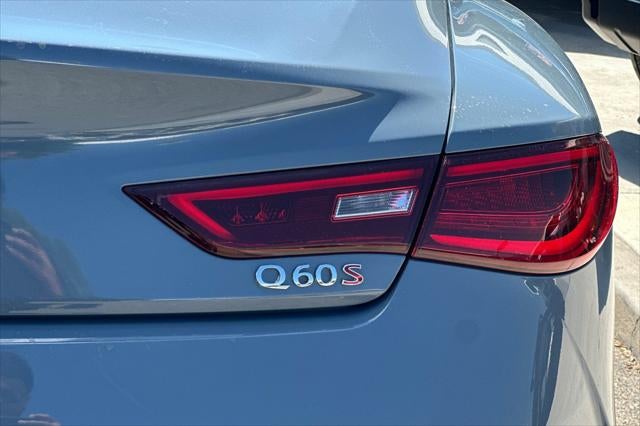 2021 INFINITI Q60 Red Sport 400