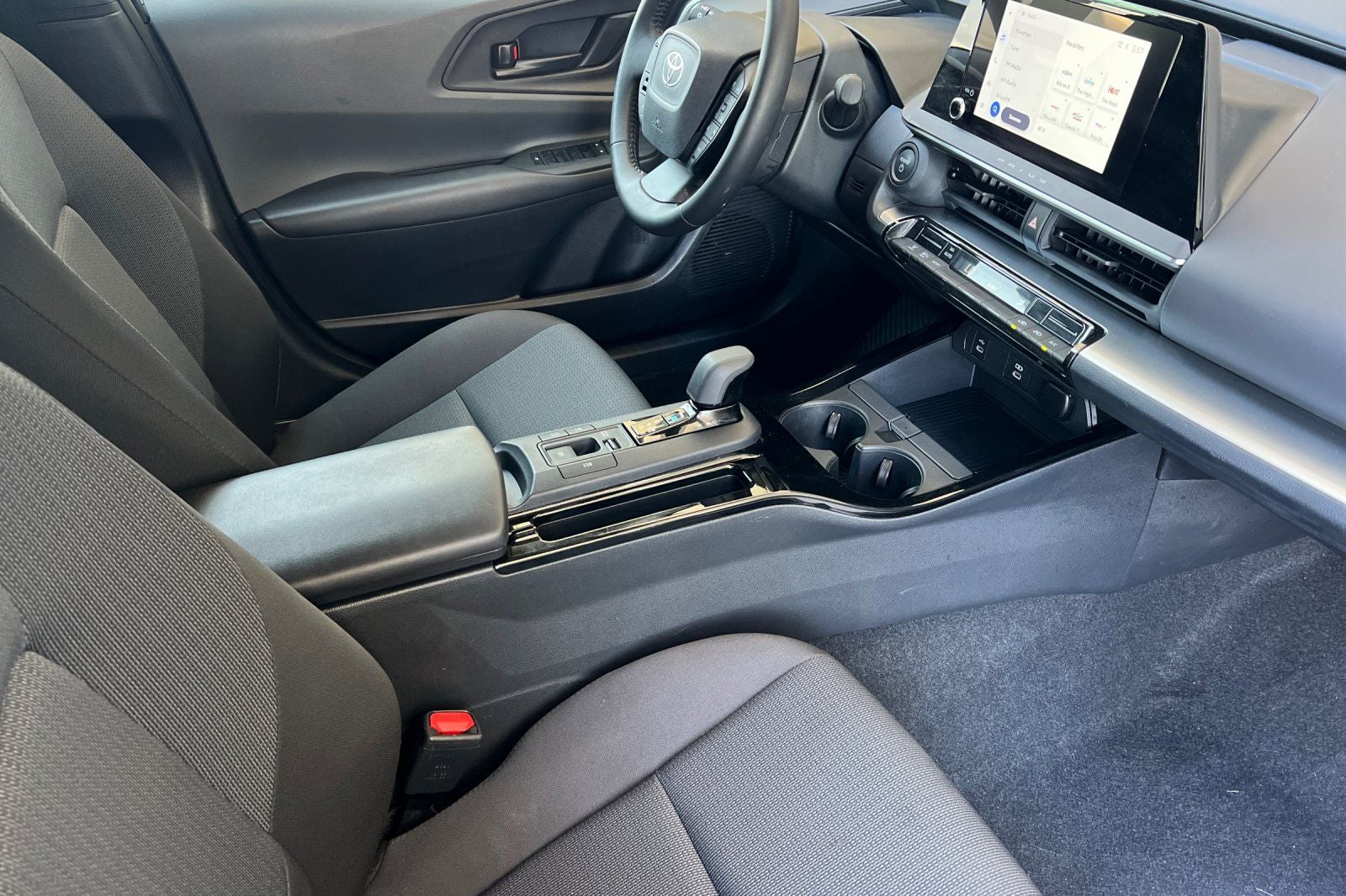 2024 Toyota Prius LE