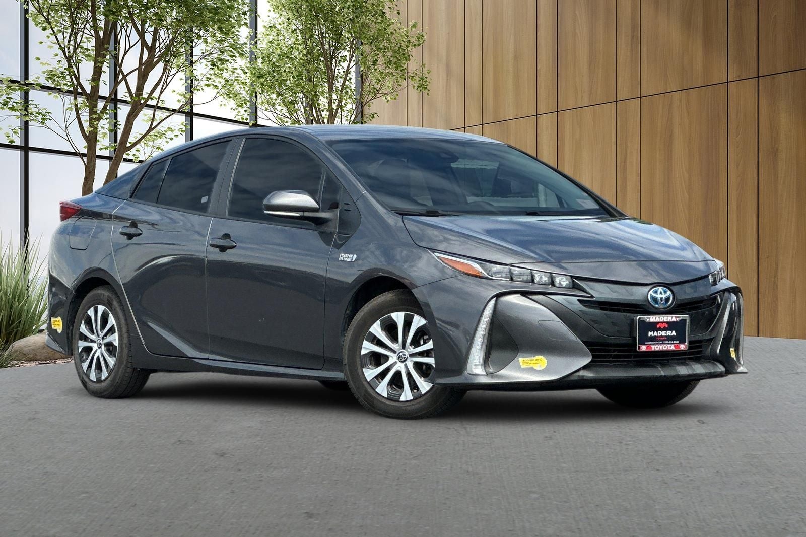 Used 2022 Toyota Prius Prime XLE with VIN JTDKAMFP4N3222239 for sale in Madera, CA