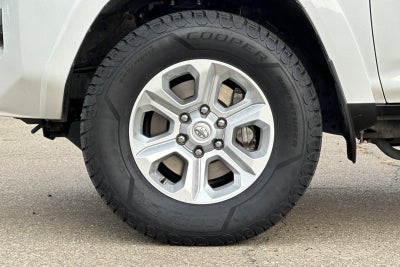 2022 Toyota 4Runner SR5