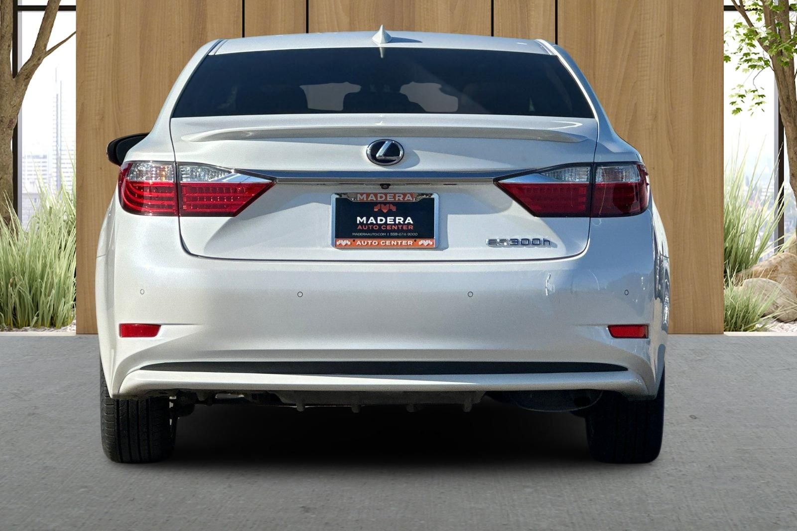 2015 Lexus ES 300h