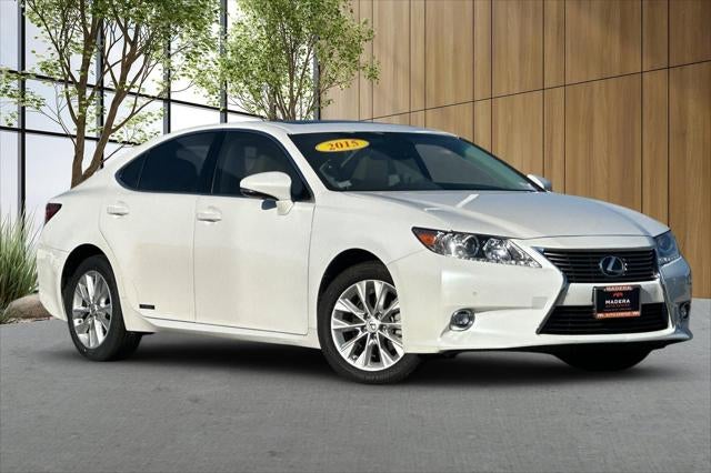 2015 Lexus ES 300h