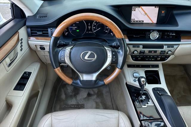 2015 Lexus ES 300h
