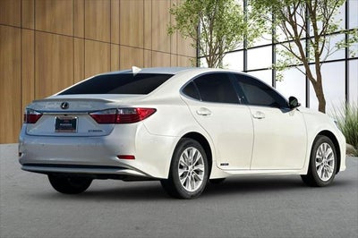 2015 Lexus ES 300h