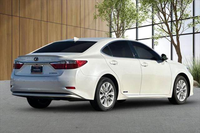 2015 Lexus ES 300h