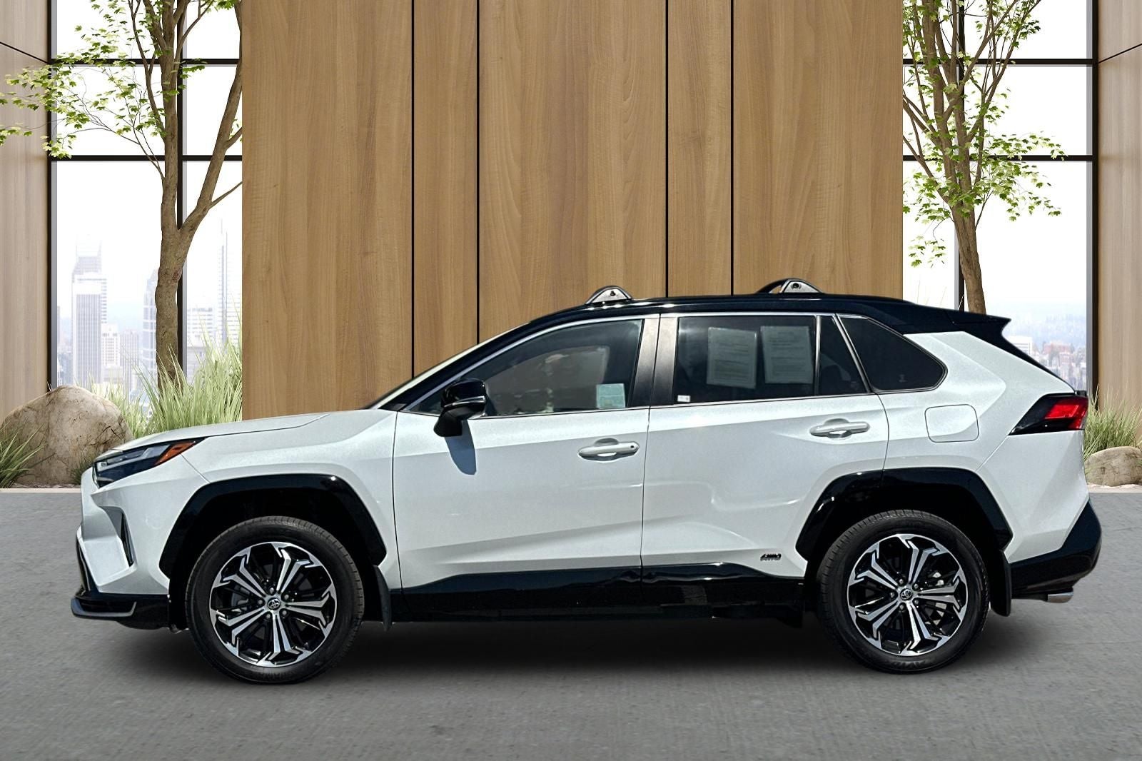 2025 Toyota RAV4 Plug-In Hybrid XSE