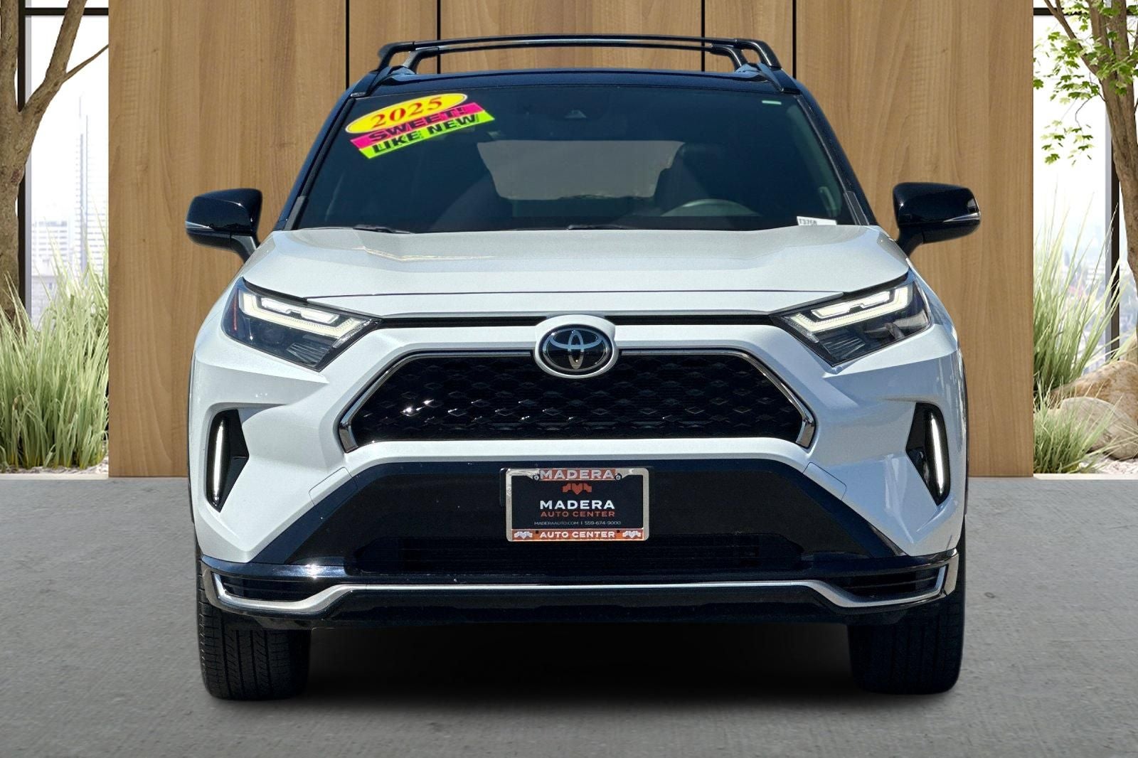 2025 Toyota RAV4 Plug-In Hybrid XSE