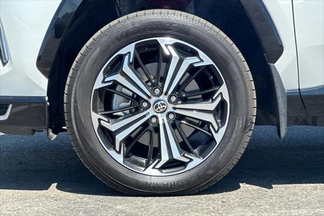2025 Toyota RAV4 Plug-In Hybrid XSE