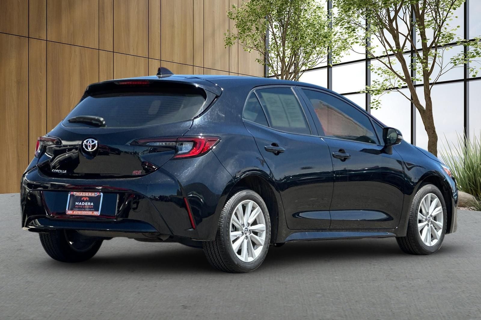 2024 Toyota Corolla Hatchback SE