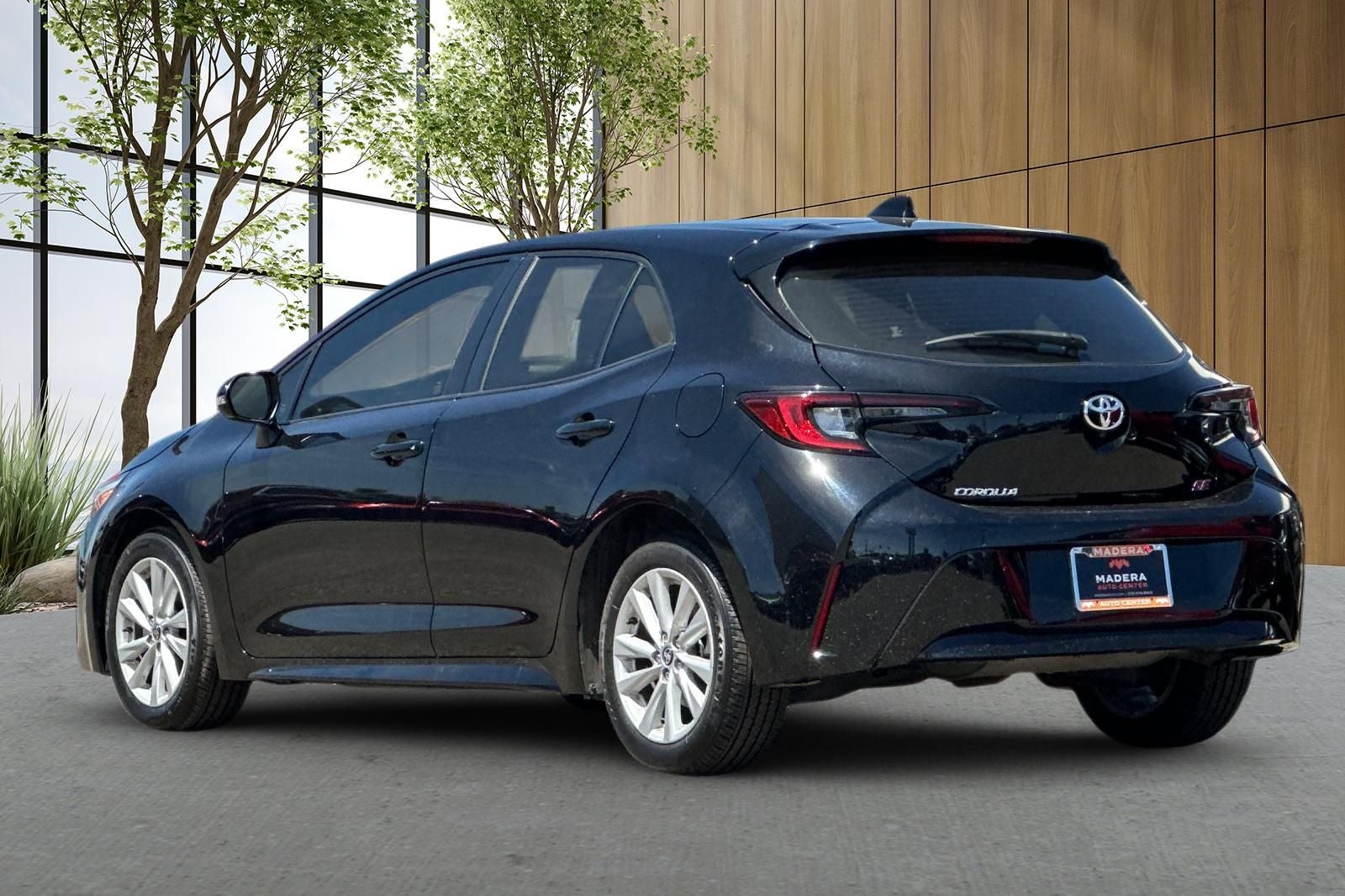 2024 Toyota Corolla Hatchback SE