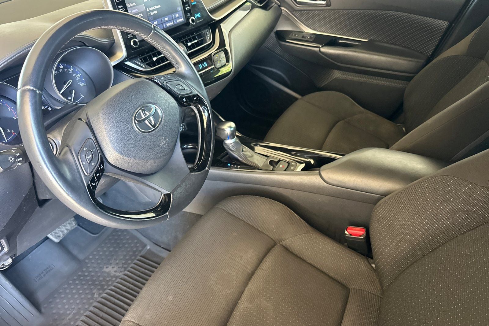 2019 Toyota C-HR XLE