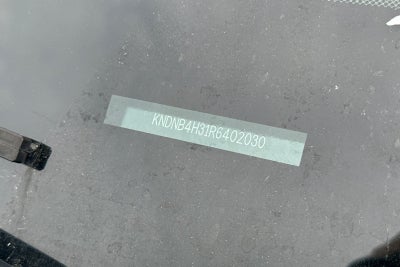 2024 Kia Carnival LX