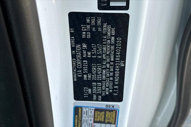 2024 Kia Carnival LX