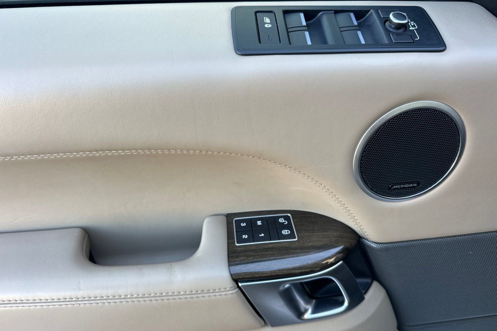 2016 Land Rover Range Rover Sport 5.0L V8 Supercharged Autobiography