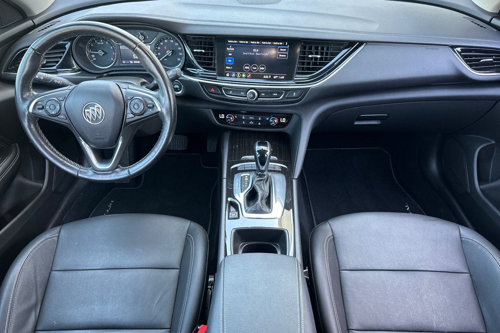 2018 Buick Regal Essence
