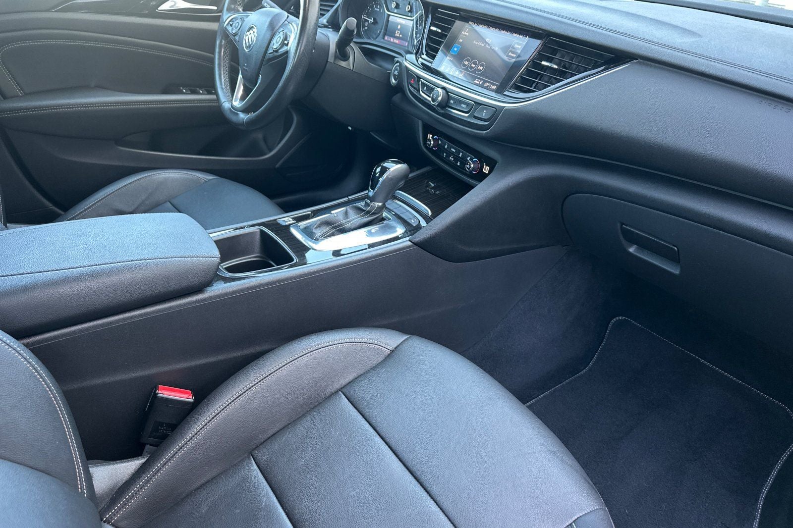 2018 Buick Regal Essence