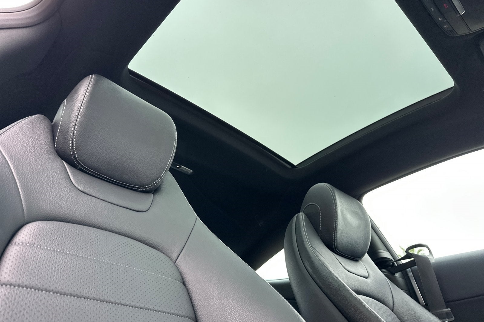 2021 Mercedes-Benz C-Class C 300