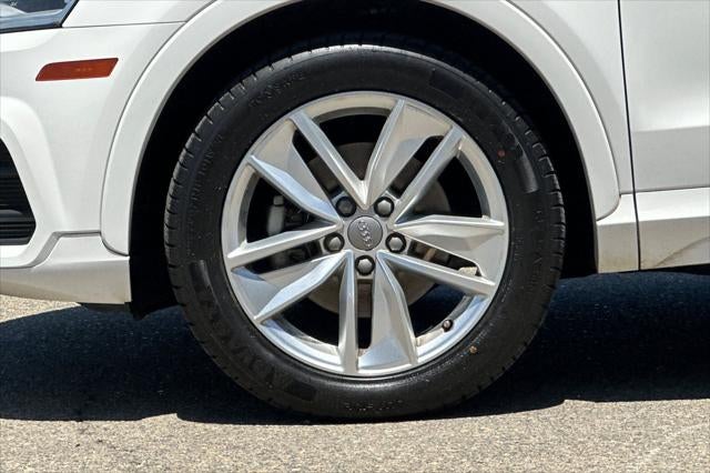 2017 Audi Q3 2.0T Premium