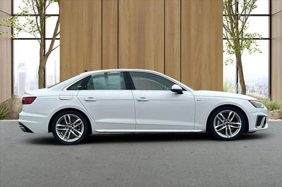 2022 Audi A4 45 S line Premium Plus quattro