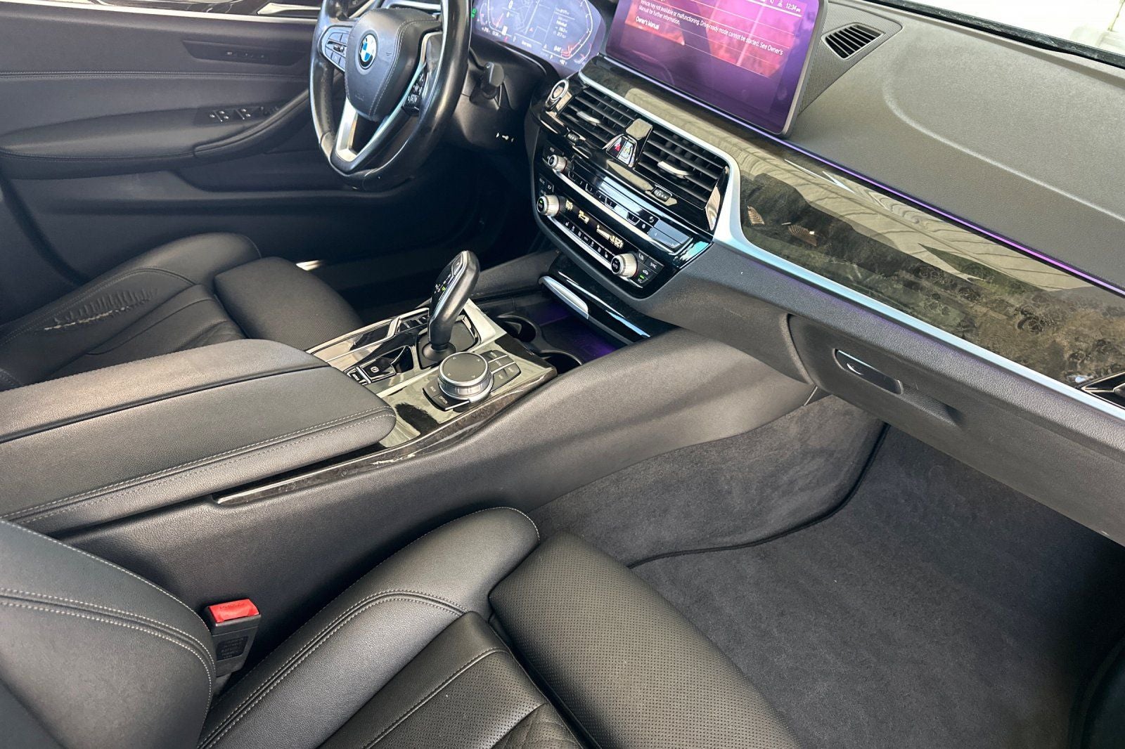 2021 BMW 5 Series 530i