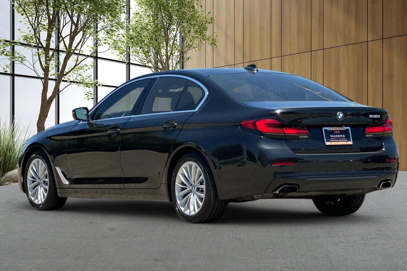 2021 BMW 5 Series 530i