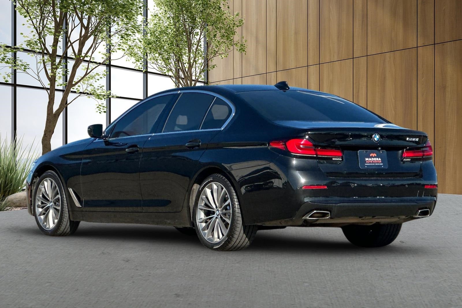 2022 BMW 5 Series 530i