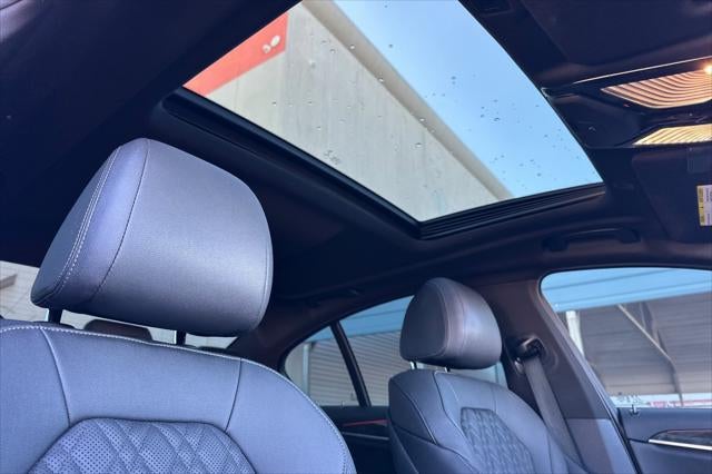 2022 BMW 5 Series 530i