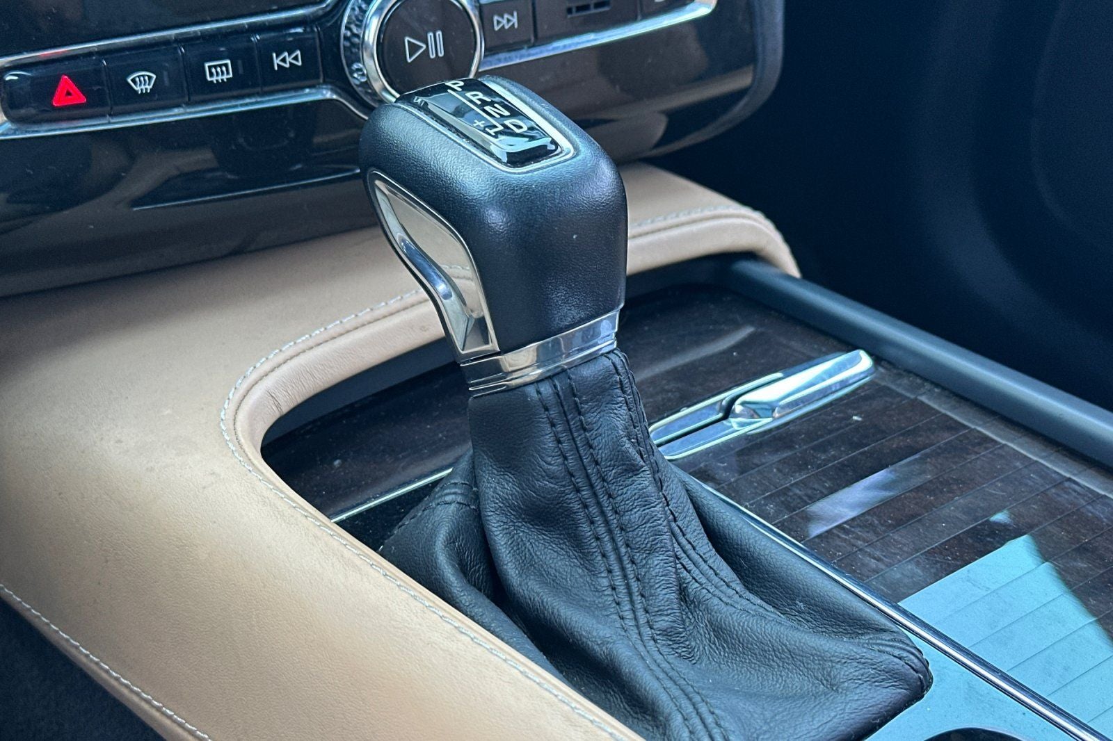 2018 Volvo XC90 T6 Momentum