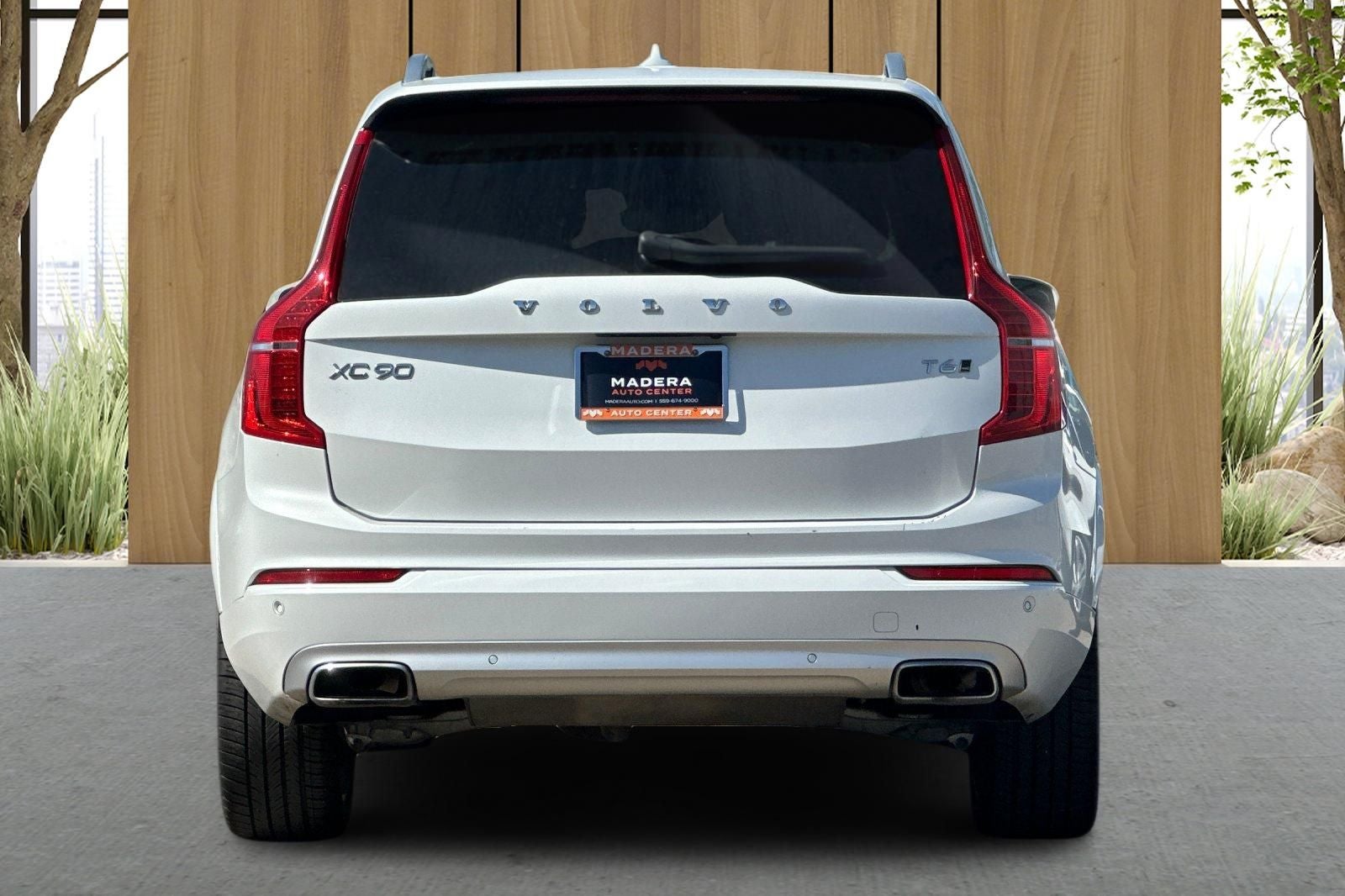 2018 Volvo XC90 T6 Momentum