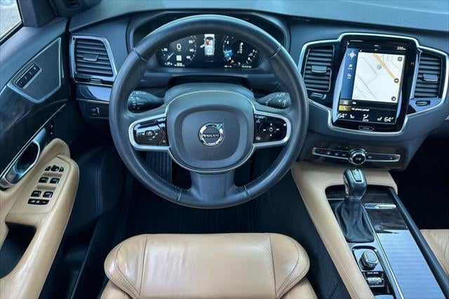 2018 Volvo XC90 T6 Momentum