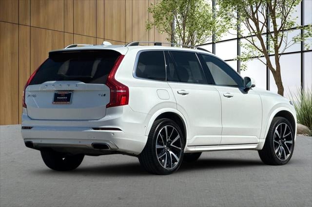 2018 Volvo XC90 T6 Momentum